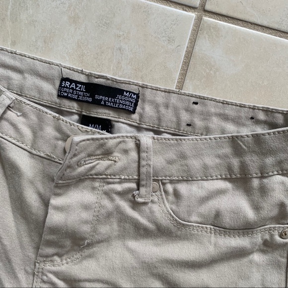 Low Rise Beige Jegging - Picture 2 of 3